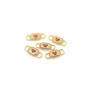 5er-Set 18K vergoldete Herzverbinder mit Zirkonia-Mikropavé für DIY Armbänder und Ketten