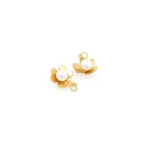 Exquisiter 18K vergoldeter Blumen-Perlenanhänger für DIY-Schmuckherstellung und Ketten