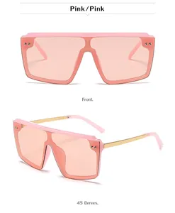 Vues détaillées de lunettes de soleil roses surdimensionnées avec des branches en métal doré