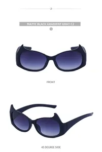 Vue détaillée avant et latérale de lunettes de soleil Y2K noir mat avec verres dégradés