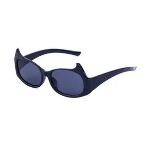 Lunettes de Soleil Y2K Aile de Chauve-souris Yeux de Chat Pour Femmes Gothique Punk Coins Pointus Monture PC Protection UV400 Mode Fête