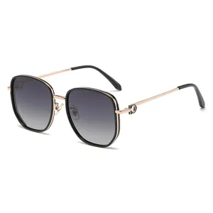 Lunettes de Soleil Polarisées Oversize pour Femmes Protection UV400 Monture Carrée Verres Dégradés Métal Plastique Lunettes de Soleil