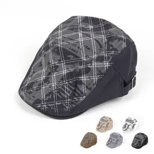 Béret Plat Matelassé Vintage pour Femmes Imprimé Graffiti Ajustable en Mélange de Coton Chapeau Décontracté Street Cap