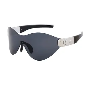 Trendige Einteilige Shield Sonnenbrille Für Herren Damen Übergroße PC Linse Legierung Scharnier UV400 Winddicht Reiten Sportbrille Outdoor Brille