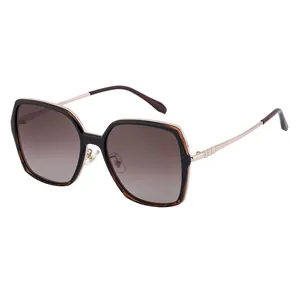 Fashionable square polarized sunglasses with tortoiseshell frame and rose gold metal trim