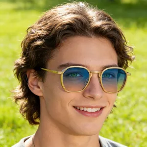 Vintage Square Frame Sunglasses For Men Women Metal Frame UV400 Protection Trendy Shades Outdoor Driving Fashion Eyewear