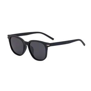 Classic black TR90 polarized sunglasses with gold metal accents on 45-degree angle