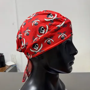Bandana da pirata rossa traspirante con stampa di teschi per ciclismo e sport all'aperto
