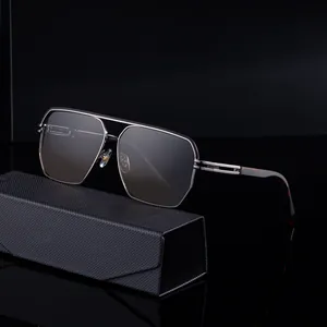 Quadratische Herren-Pilotenbrille aus Metall mit Doppelsteg und faltbarem Brillenetui