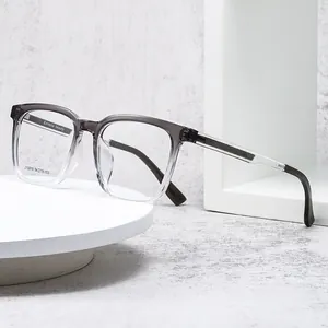 Lunettes carrées tendance avec monture optique dégradé gris et transparent élégante