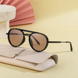 Lunettes de soleil punk ovales rétro avec monture en métal et étui en cuir de qualité supérieure