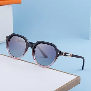 Stylish square polarized sunglasses with pink gradient frame and gold metal hollow design