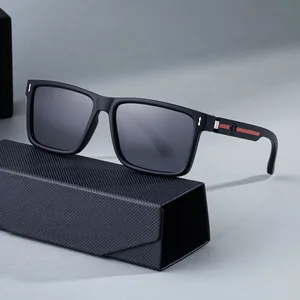 Gafas de sol polarizadas cuadradas para hombre con montura negra mate y detalles