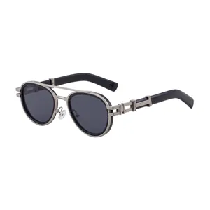 Retro pilot sunglasses with double bridge silver metal frame and industrial details