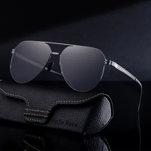 Klassische Pilotenbrille aus Gunmetal mit polarisierten Gläsern und Lederetui in Schwarz