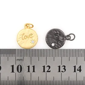 15 mm runde kupfervergoldete Love-Anhänger mit Zirkonia-Steinen für DIY-Schmuckherstellung