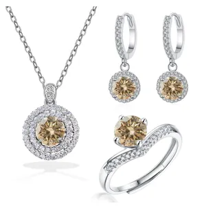 Detailliertes Set aus S925 Silber Halskette, Ring und Ohrringen mit champagnerfarbenen Steinen