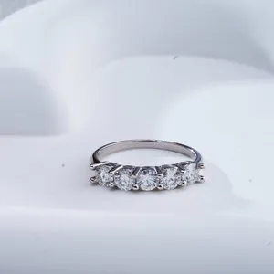 925 Sterling Silber 1.5CT Moissanit Ring Mit GRA Zertifikat 5 Stein Rund Brillantschliff Halb Eternity Band Schmuck