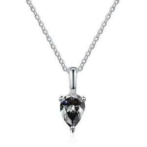 Elegante collana in argento s925 con ciondolo moissanite a goccia da 1 carato a tre griffe