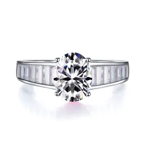 Bague élégante en moissanite rose ovale 2 carats avec pierres latérales en finition or blanc