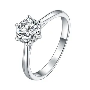 Bague classique en moissanite 1 carat à six griffes en argent S925 avec une coupe ronde brillante