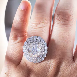 Bague en Moissanite Taille Ovale Argent Sterling 925 Double Halo Luxueuse Bague de Fiançailles pour Femme Bijoux Cadeau