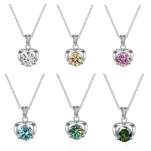 Collar de trébol de cuatro hojas con moissanita de 1 quilate en seis colores variados