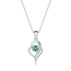 Collier en argent S925 avec pendentif cœur et pierre moissanite bleu clair