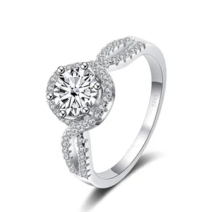 Κλασικό δαχτυλίδι φωτοστέφανο moissanite 1 καρατίου από ασήμι 925 με σχέδιο άπειρο
