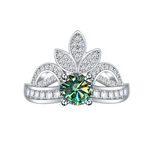 Elegant crown shaped 925 sterling silver ring featuring a 1ct green moissanite gemstone
