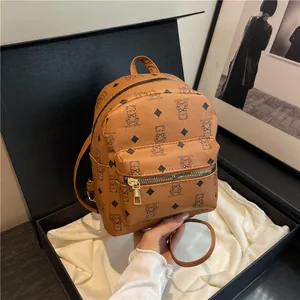 Mini sac à dos marron en cuir PU avec motifs d'ours et fermetures éclair dorées
