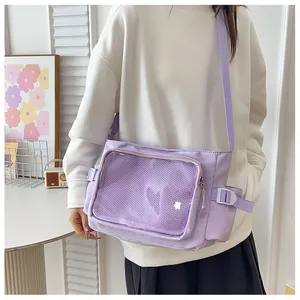 Borsa a tracolla in nylon lavanda con tasca a rete trasparente e cinturino regolabile
