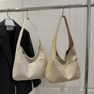 Sac hobo d'été 2025 en paille tressée pour femme, coloris crème et doré tendance