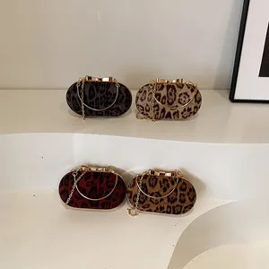 Vintage Leopard Print Evening Clutch Bag For Women PU Fabric Shoulder Bag With Golden Bow Buckle And Metal Chain Strap Fashion Handbag