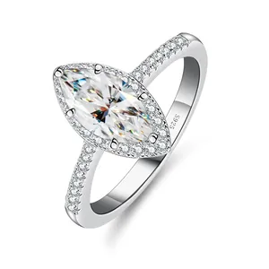 Makro-Detail der S925-Silberpunze auf dem Marquise-Schliff Moissanit-Ringband