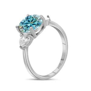 Anello in argento S925 con moissanite blu da 3 carati e pietre laterali a pera