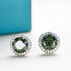 Klassieke 925 sterling zilveren oorbellen met 1ct groene moissanite in halo-zetting