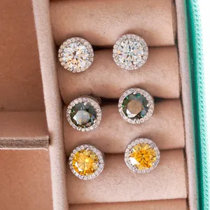 Klassieke 925 sterling zilveren halo-oorsteker met ronde witte, groene en gele stenen