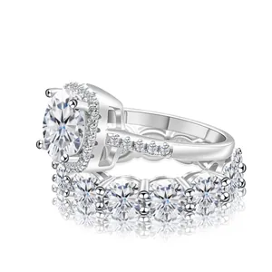 Set di anelli halo in moissanite da 8 carati in argento S925 su sfondo bianco lucido