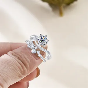 Handheld S925 sterling silver colorful round moissanite ring set with GRA certificate