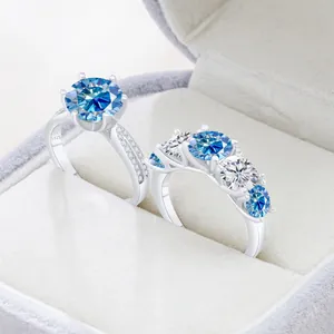 S925 zilveren ringen set met 6,6 karaat blauwe moissaniet en vijf-stenen trouwring