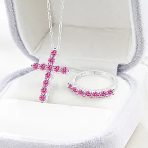 Schmuckset aus S925 Sterlingsilber mit rosa Moissanit-Kreuzkette und passendem Ring