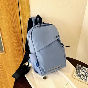 Sac de poitrine minimaliste bleu clair en tissu oxford résistant à l'eau