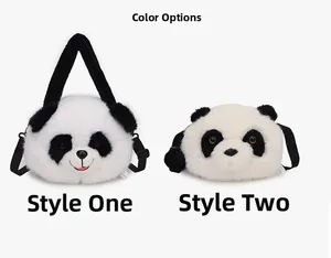 Details von zwei Panda-Plüschtaschen mit verschiedenen Stilen und weichen Texturen