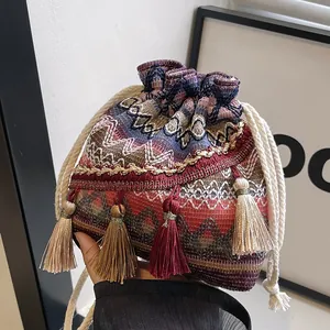 Borsa a Secchiello Intrecciata Etnica Bohemian da Donna Con Tracolla in Corda di Cotone e Coulisse per Vacanza Quotidiana