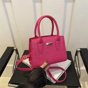 Women's Fashion Crocodile Pattern Mini Square Bag PU Leather Small Handbag With Gold Metal Decoration Shoulder Crossbody Bag