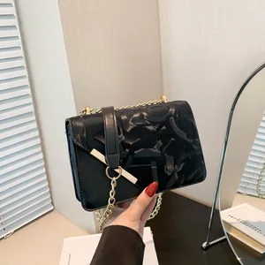 Fashion Women PU Leather Shoulder Bag Geometric Embossed Chain Crossbody Bag Small Square Bag With Metal Bar Decor