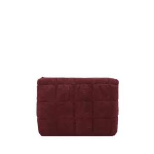 Bolsa de cosméticos de terciopelo acolchado rojo oscuro con gran capacidad y estilo