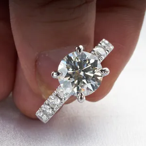 Bague en Argent Sterling 925 Plaquée Or 18K Moissanite Taille Ronde Ovale Quatre Griffes Bijoux Scintillants Mariage Fiançaille Cadeau Avec Certificat GRA