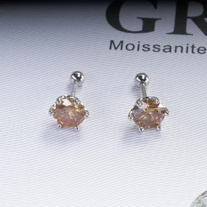 Ohrstecker aus 925 Sterling Silber mit 6-Krappen-Fassung und champagnerfarbenen Moissanit